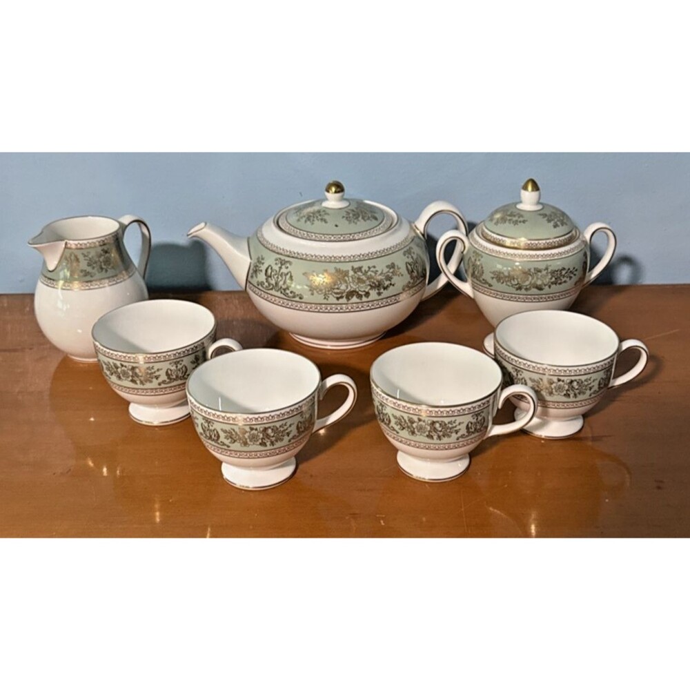 Wedgwood Gold Columbia Tea Pot Set Creamer/Sugar/4 Cups Sage Green England Mint
